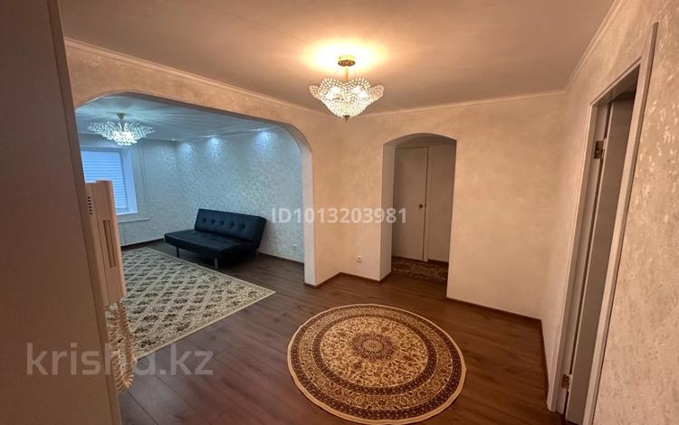 3-комнатная квартира · 78 м² · 5/6 этаж, улица Тургенева 98/6 — Находится рядом с 2 корпусом АРГУ. за 220 000 ₸ в Актобе — фото 2