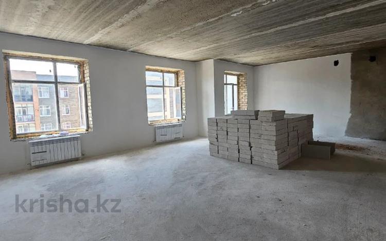 2-комнатная квартира, 66.7 м², 6/6 этаж, Майкудук, Учетный квартал 067 456/5 за 18 млн 〒 в Караганде, Алихана Бокейханова р-н — фото 3