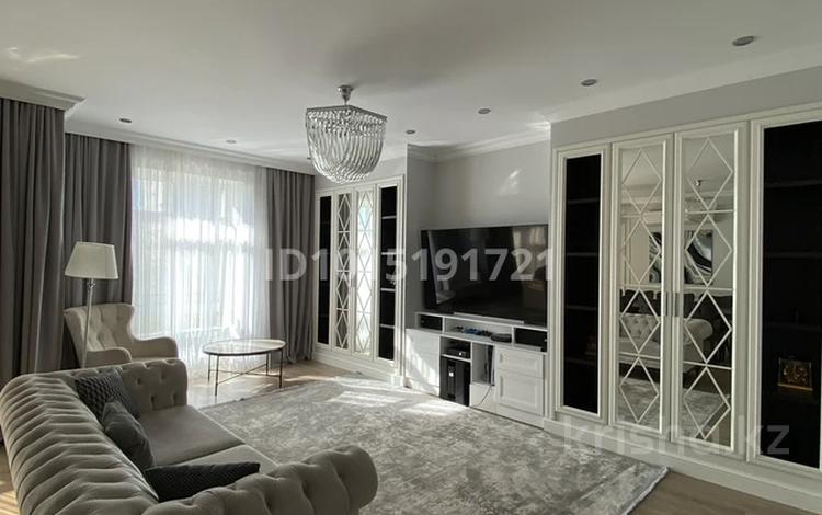 4-бөлмелі пәтер · 210 м² · 4/4 қабат, Михайловка ш/а., Аманжолова 94/3, бағасы: 1.5 млн ₸ в Караганде, Казыбек би р-н — фото 3