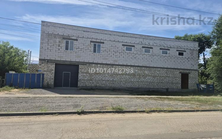 Склады · 532.3 м² за 130 млн ₸ в Актобе, мкр. Курмыш — фото 2