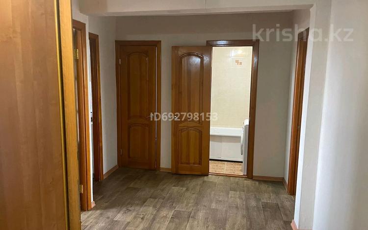 2-комнатная квартира · 52 м² · 5/5 этаж, Виноградова 23 за 20 млн 〒 в Усть-Каменогорске, Ульбинский — фото 2