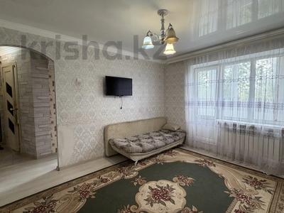 2-комнатная квартира · 37.3 м² · 4/5 этаж, мкр 8, Братьев Жубановых за 13.5 млн ₸ в Актобе