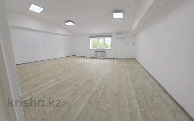 Свободное назначение · 37 м² за 155 000 ₸ в Уральске, мкр Астана — фото 34