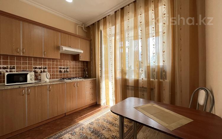 1-комнатная квартира, 41 м², 1/8 этаж, Санкибай батыра 28 в 2 за 23.5 млн 〒 в Актобе — фото 3