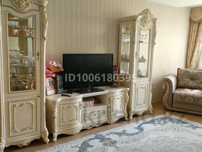 3-бөлмелі пәтер · 120 м² · 3/7 қабат, Пр.А.Молдагулова, бағасы: 46 млн 〒 в Актобе