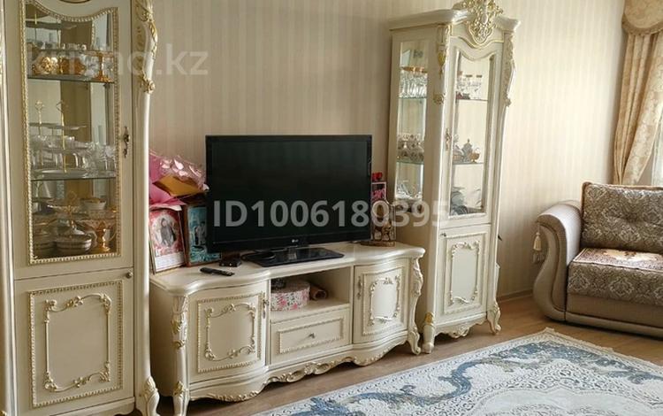 3-комнатная квартира · 120 м² · 3/7 этаж, пр.А.Молдагулова за 48.5 млн 〒 в Актобе — фото 2