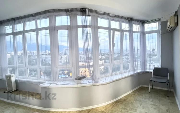 3-бөлмелі пәтер · 75 м² · 12/12 қабат, Айтеке би 166 — Кожамкулова, бағасы: 320 000 ₸ в Алматы — фото 2