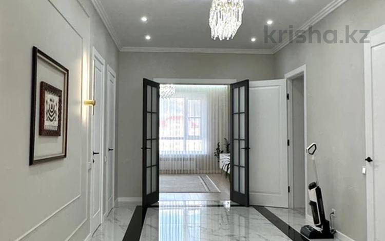 3-комнатная квартира · 150 м² · 3/7 этаж, мкр. Алтын орда 51в за 125 млн ₸ в Актобе — фото 5