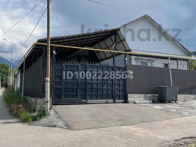 Отдельный дом · 5 комнат · 180 м² · 4.5 сот., Фурманова 30 — Между Абдиева и Первомайская за 55 млн ₸ в Есик