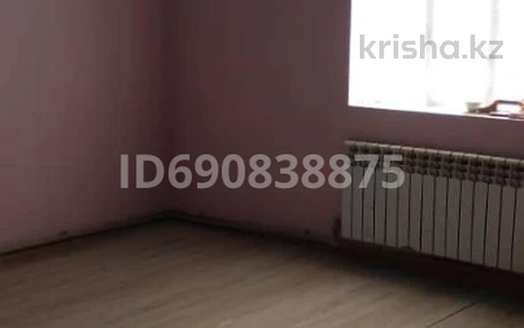 2-комнатный дом помесячно, 90 м², 9 сот., мкр Нуртас 1063