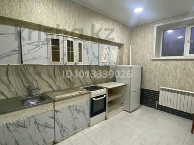 2-бөлмелі пәтер · 60 м² · 1/5 қабат, Азаттык, 3а, бағасы: 13.7 млн ₸ в Косшы
