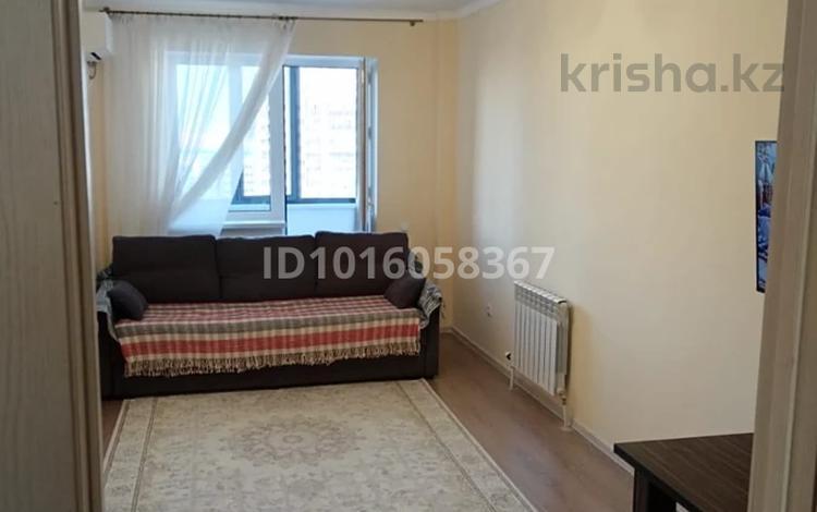 1-комнатная квартира · 40 м² · 14/14 этаж, Бектурова 17 за 200 000 ₸ в Астане, Нура р-н — фото 2