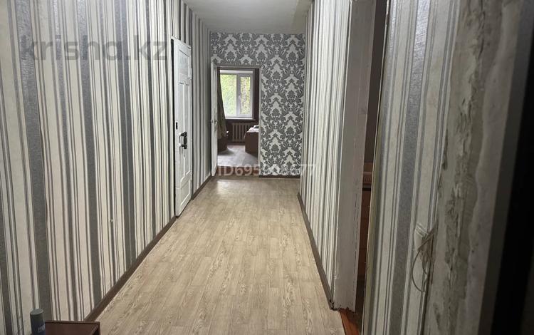 3-комнатная квартира, 80 м², 1/5 этаж помесячно, Папанина 36 А