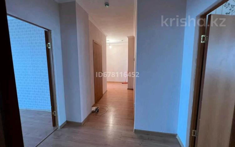 2-бөлмелі пәтер, 76 м², 7/12 қабат ай сайын, Айтматова 36, бағасы: 170 000 〒 в Астане, Есильский р-н — фото 2