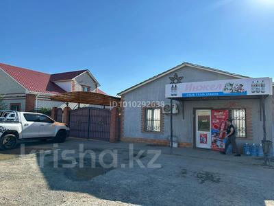 Отдельный дом · 10 комнат · 15 м² · 15 сот., мкр Атырау, Акарыс 34 за 55 млн 〒