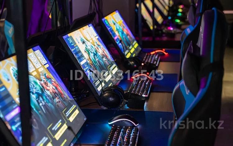 Действующий компьютерный клуб с прибылью ~9 млн ₸ в месяц · 225 м², бағасы: 49 млн 〒 в Астане, Есильский р-н — фото 2