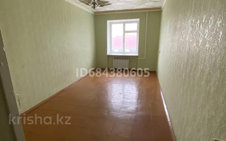 2-комнатная квартира, 46.1 м², 3/5 этаж, Уалиханова 20 за 5 млн 〒 в Алге — фото 2