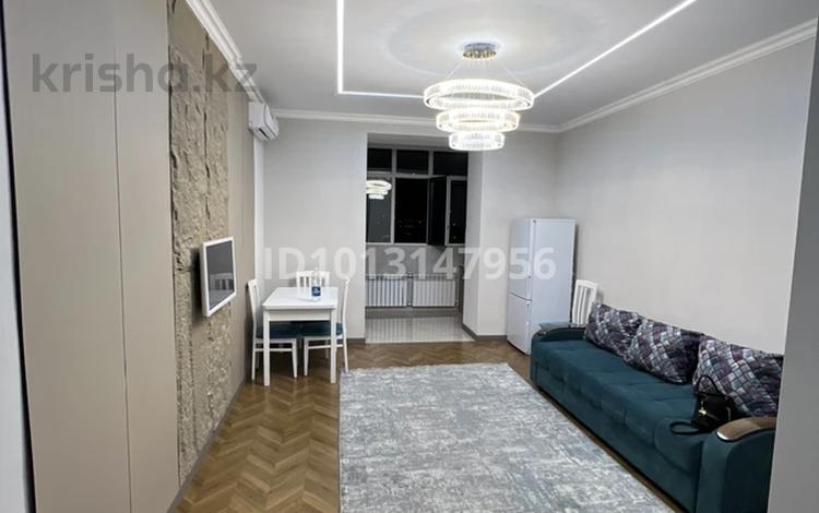 2-комнатная квартира · 43 м² · 3/10 этаж, Букетова 3 — Букетова за 250 000 ₸ в Караганде, Казыбек би р-н — фото 2