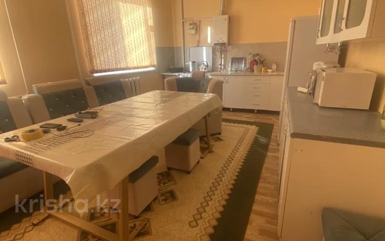4-комнатная квартира · 130 м² · 3/5 этаж, мкр Нурсат 33 — Назарбекова за 280 000 ₸ в Шымкенте, Каратауский р-н — фото 2