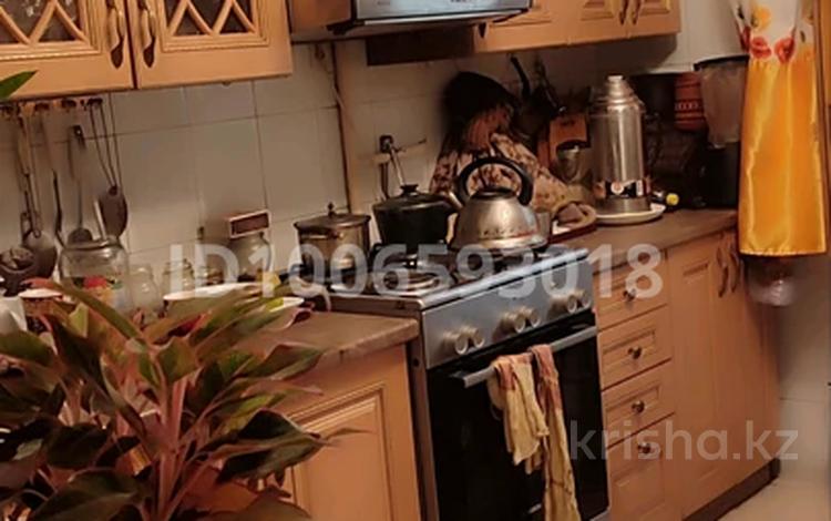 2-комнатная квартира · 51 м² · 1/5 этаж, мкр Аксай-3А 65 — Толе би - Яссауи за 38 млн ₸ в Алматы, Ауэзовский р-н — фото 2