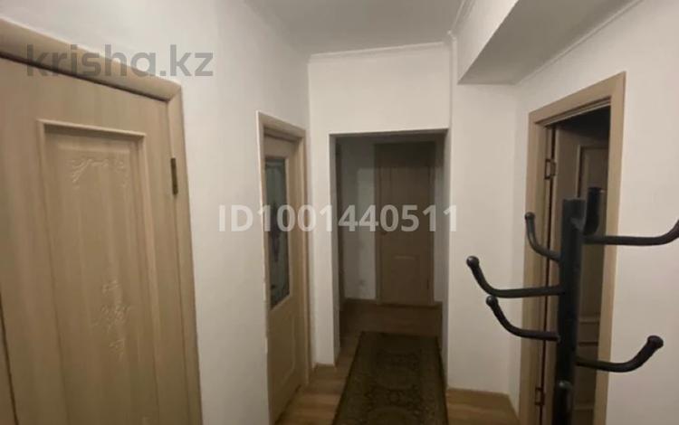 4-комнатная квартира · 100 м² · 1/9 этаж, мкр Мамыр-3 12 за 350 000 ₸ в Алматы, Ауэзовский р-н — фото 2