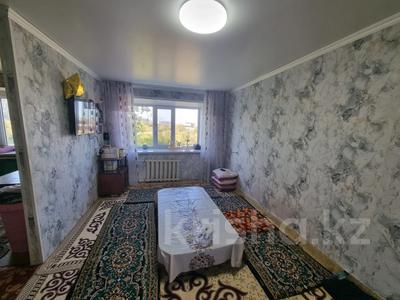 2-комнатная квартира, 42 м², 3/5 этаж, Московская за 4.8 млн 〒 в Шахтинске