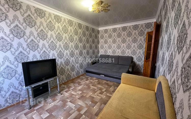 1-бөлмелі пәтер · 39 м² · 2/2 қабат, мкр Жилгородок — Маресьева, бағасы: 8 000 ₸ в Актобе — фото 2