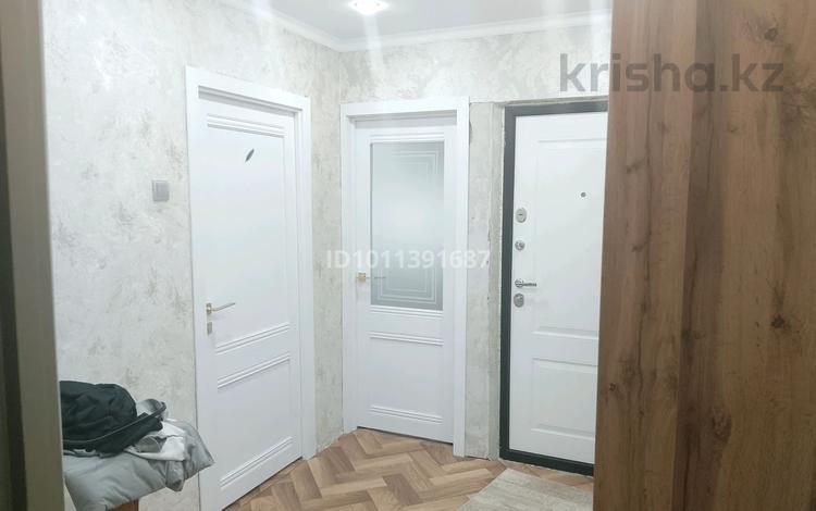 3-бөлмелі пәтер · 70 м² · 4/9 қабат, мкр 12 26 — Богенбай батыра 6, бағасы: 24.5 млн ₸ в Актобе — фото 2