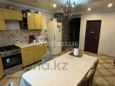 Жеке үй · 5 бөлме · 140 м² · 30 сот., Маншук Маметова 39А — Магазина Сабыр, бағасы: 40 млн 〒 в Талапкер 