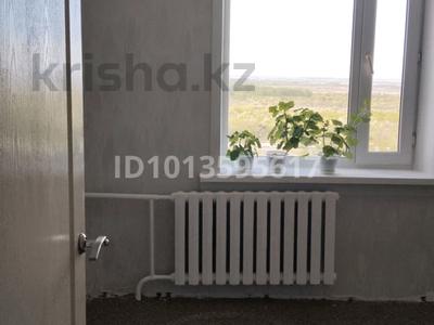 4-комнатная квартира · 75 м² · 9/10 этаж, Майкудук, Майкудук, мкр Голубые пруды 6 за 23 млн ₸ в Караганде, Алихана Бокейханова р-н