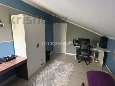 4-комнатная квартира · 105.9 м² · 3/3 этаж, Маметова 4/1 — Возле 20 школы за 49 млн 〒 в Атырау, мкр Жилгородок