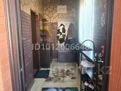 Жеке үй · 3 бөлме · 115 м² · 10 сот., Жумыскер — Атырау холл ресторан алтын уя касы жолдын бойында, бағасы: 280 000 〒