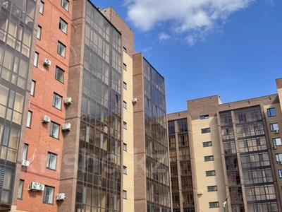 5-бөлмелі пәтер · 217 м² · 1/9 қабат, Бухар Жырау 179 — Готовая квартира, бағасы: 125 млн ₸ в Павлодаре
