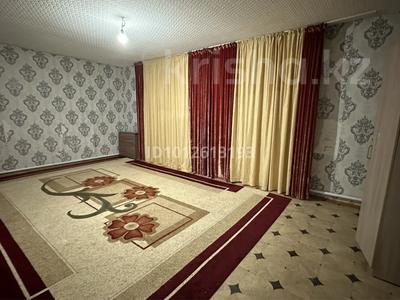 Отдельный дом · 4 комнаты · 200 м² · 10 сот., Көтібар батыр 48 — 150 за 150 000 〒 в Актобе, жилой массив Юго-Запад-1