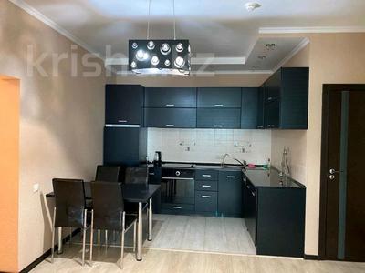 3-комнатная квартира, 110 м² помесячно, Достык 5 за 385 000 〒 в Астане, Есильский р-н