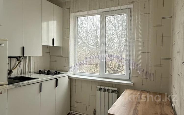 1-комнатная квартира · 38 м² · 5/5 этаж, 8-й микрорайон, 8-й микрорайон 23 — Пр.Республики за 15.5 млн ₸ в Шымкенте, Туран р-н — фото 2