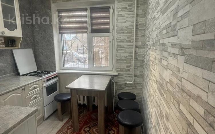 3-комнатная квартира · 62.5 м² · 1/5 этаж, Кердери за 17.5 млн ₸ в Уральске — фото 2