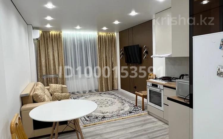 2-комнатная квартира · 52 м² · 3/9 этаж, мкр Нурсая, Абылхайыр хана 61 за 17 000 〒 в Атырау — фото 8