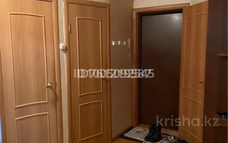 3-комнатная квартира · 60 м² · 1/5 этаж, Габдуллина 1 за 300 000 ₸ в Астане, Сарыарка р-н — фото 2