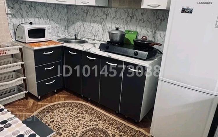 2-бөлмелі пәтер · 65 м² · 2/5 қабат, 3 21/2, бағасы: 220 000 ₸ в Жанатасе — фото 2