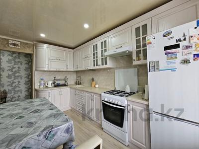 3-комнатная квартира · 64.3 м² · 6/6 этаж, Назарбаева за 23.5 млн 〒 в Костанае