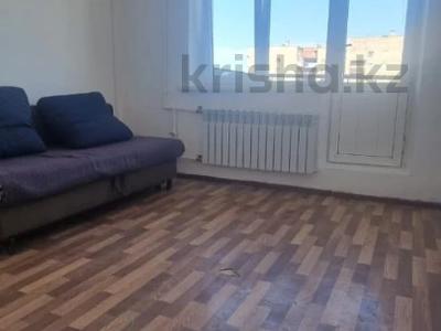 1-бөлмелі пәтер, 32 м², 9/9 қабат, мкр Аксай-1, Яссауи улица, бағасы: 18 млн 〒 в Алматы, Ауэзовский р-н