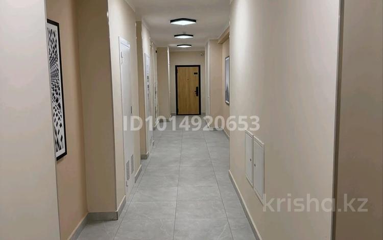 3-бөлмелі пәтер · 79.05 м² · 11/12 қабат, Хусейн Бен Талал 41/1 — Касым Кайсенова-Хусейн Бен Талал, бағасы: 65 млн ₸ в Астане, Есильский р-н — фото 2