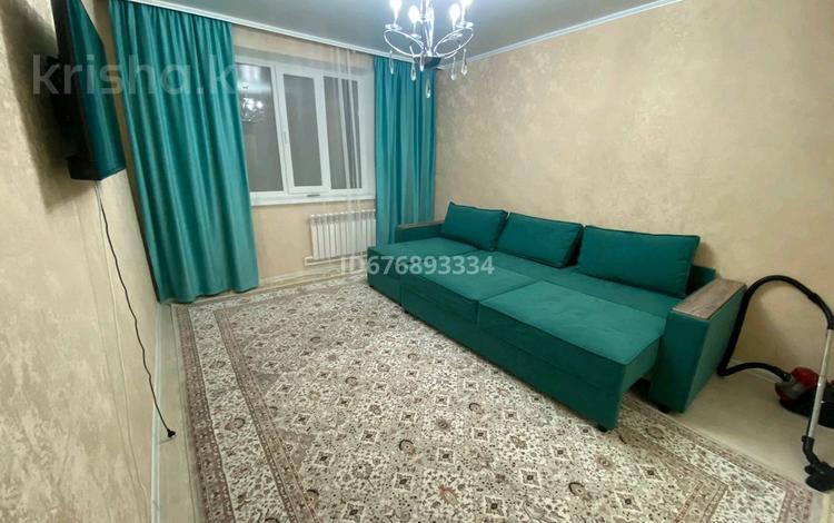 1-комнатная квартира, 40 м², 2/5 этаж посуточно, Мкр Каратал 56 в за 8 000 〒 в Талдыкоргане, Каратал — фото 2
