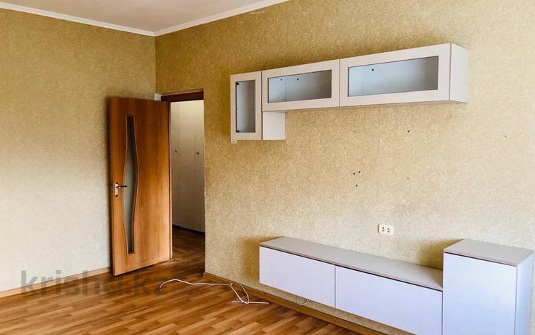 3-комнатная квартира, 70 м², 9/9 этаж, мкр Аксай-2 за 43 млн 〒 в Алматы, Ауэзовский р-н — фото 16