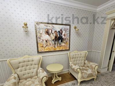 5-комнатная квартира · 408 м² · 3/5 этаж, Сарайшык за 2.2 млн ₸ в Астане, Есильский р-н