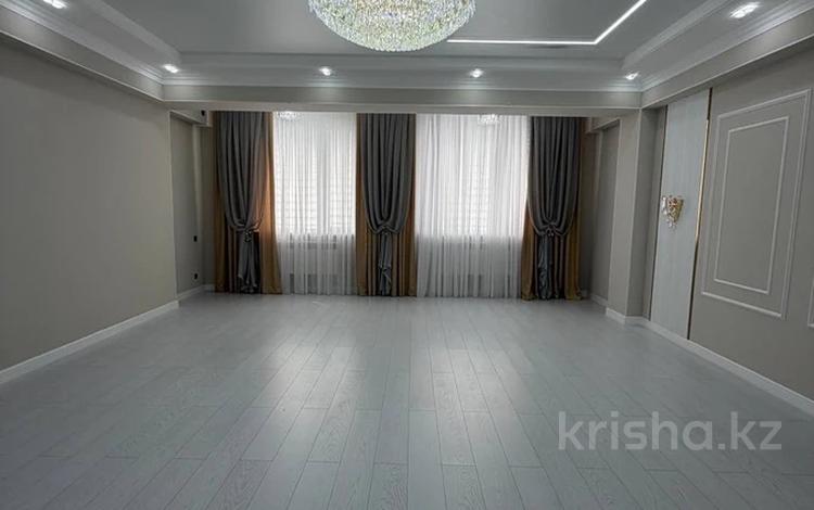 4-комнатная квартира · 185 м² · 11/13 этаж, 16-й мкр 85 за 69 млн ₸ в Актау — фото 2
