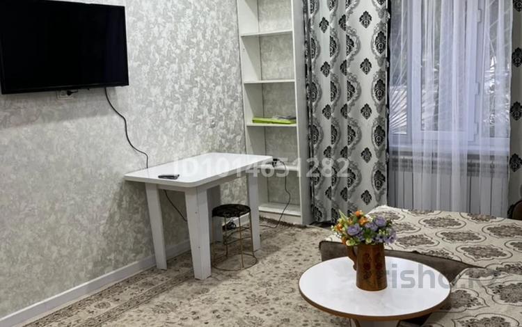 1-комнатная квартира · 40 м² · 1/5 этаж, мкр Аса 6 за 100 000 ₸ в Таразе — фото 2