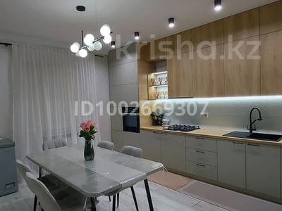Отдельный дом · 4 комнаты · 168 м² · 8.3 сот., мкр Аксай-2, 24 15 за 35 млн 〒 в Атырау