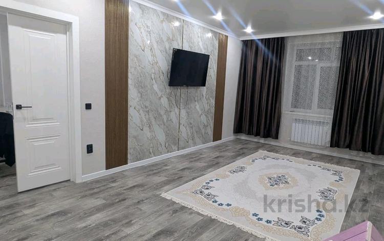 1-комнатная квартира · 50 м² · 4/4 этаж, Кызылжарская 3 за 120 000 ₸ в Уральске — фото 2